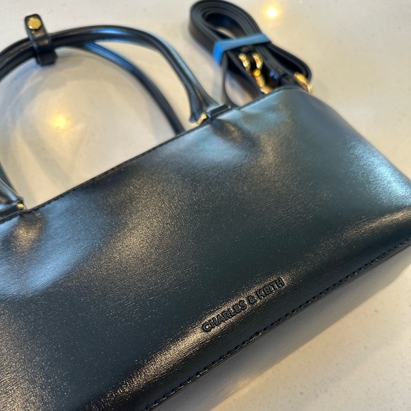 Charles & Keith Wisteria Elongated Top Handle Bag - Picture 3 of 9